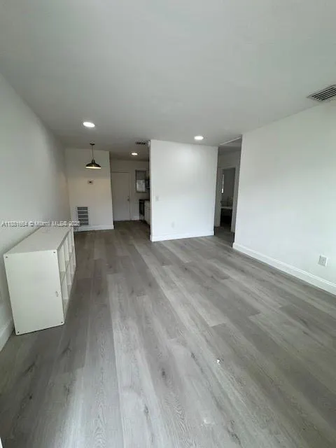 27 NW 41st St, #27