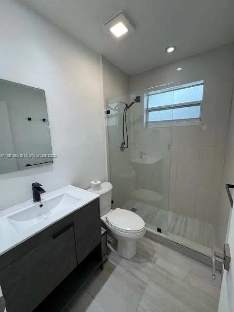 27 NW 41st St, #27