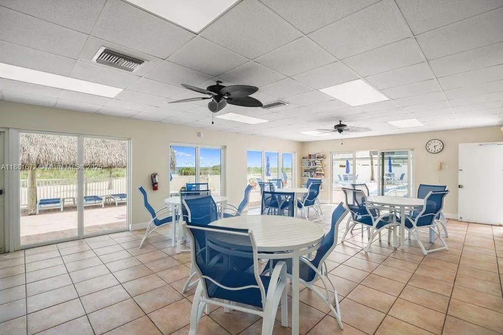 4540 N Ocean Dr, #104