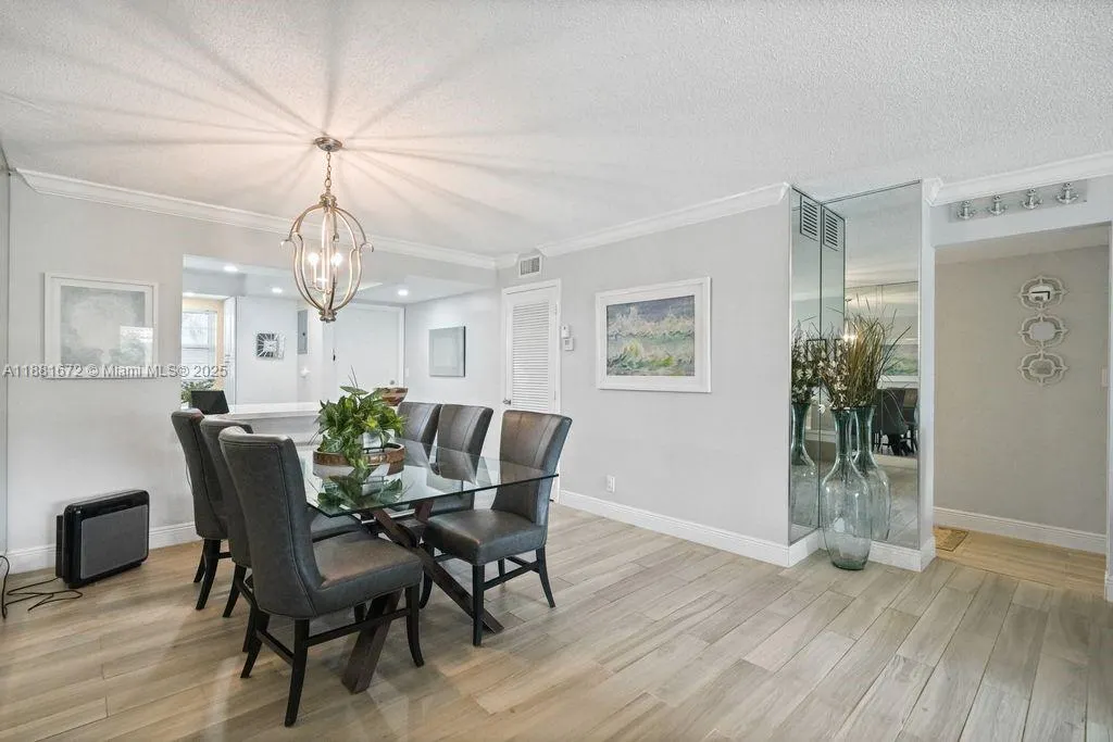 4540 N Ocean Dr, #104