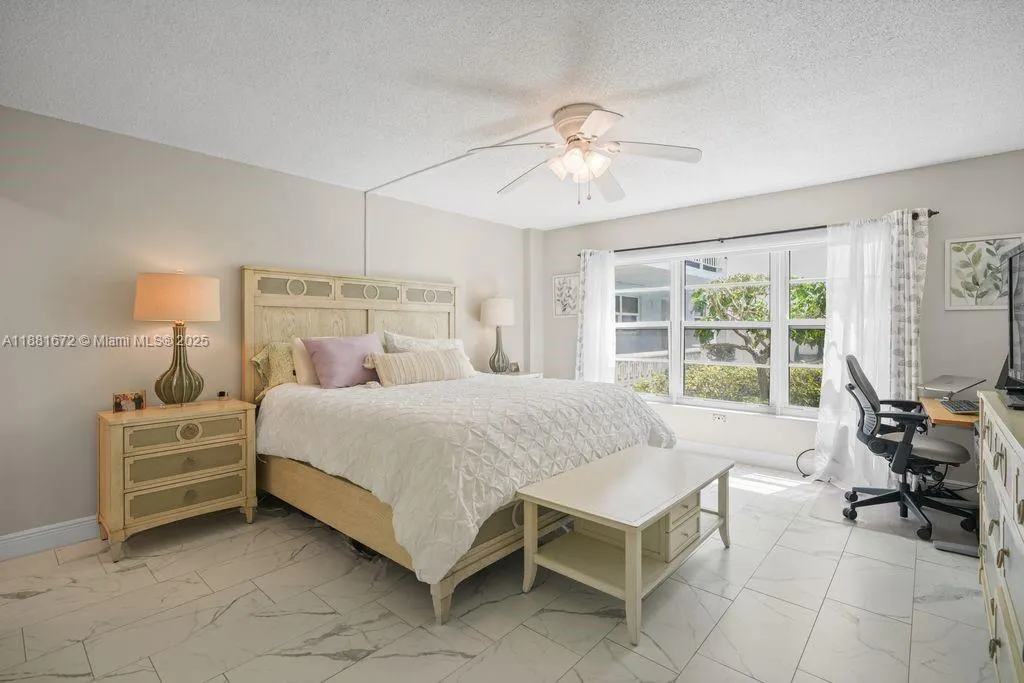 4540 N Ocean Dr, #104