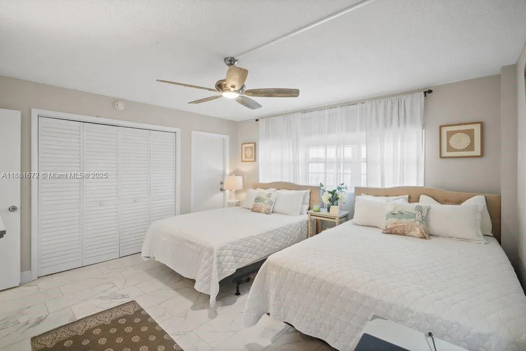 4540 N Ocean Dr, #104