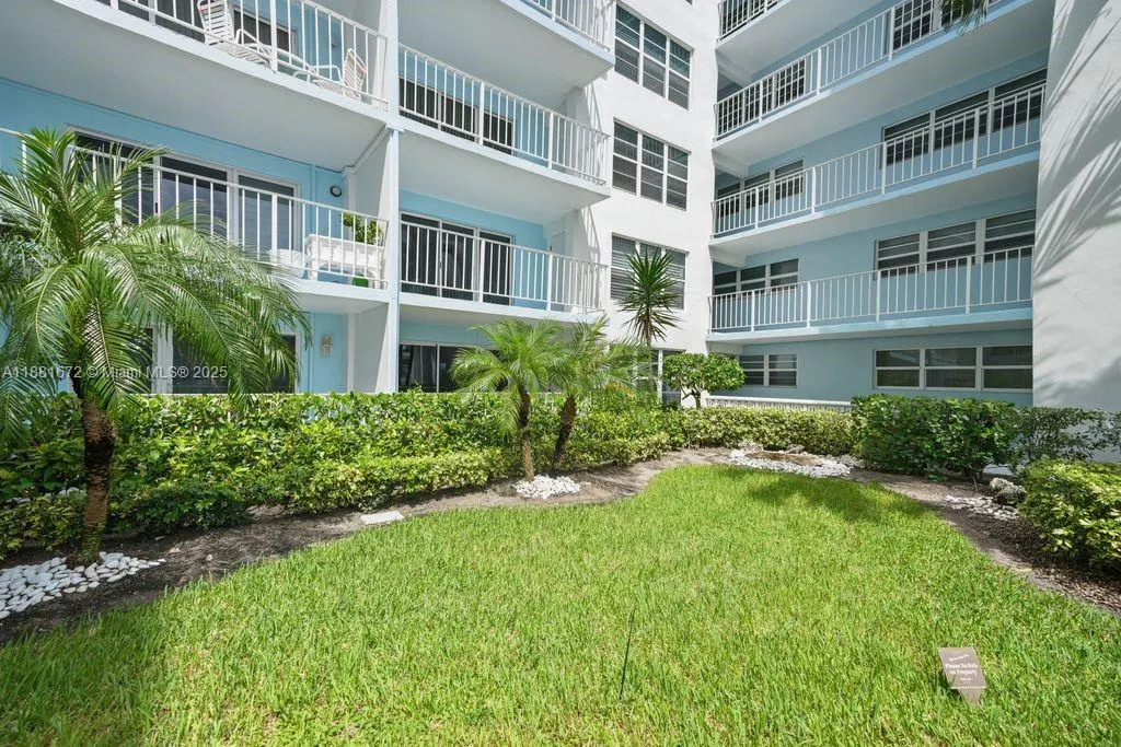 4540 N Ocean Dr, #104