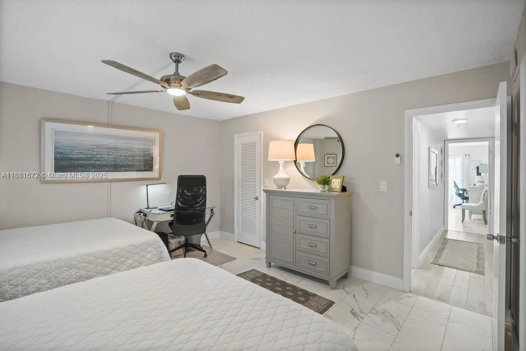 4540 N Ocean Dr, #104