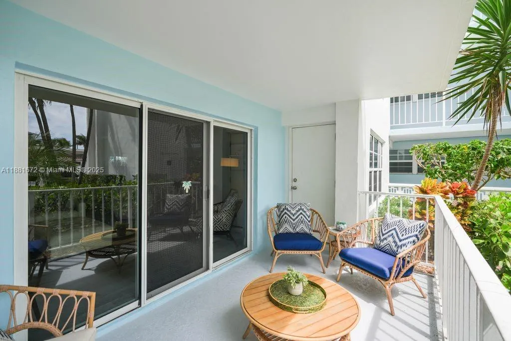 4540 N Ocean Dr, #104