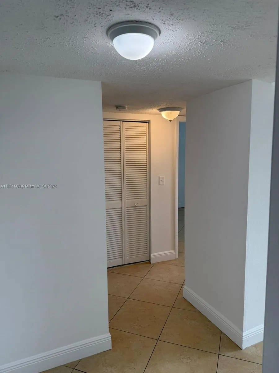 3399 Foxcroft Rd, #202