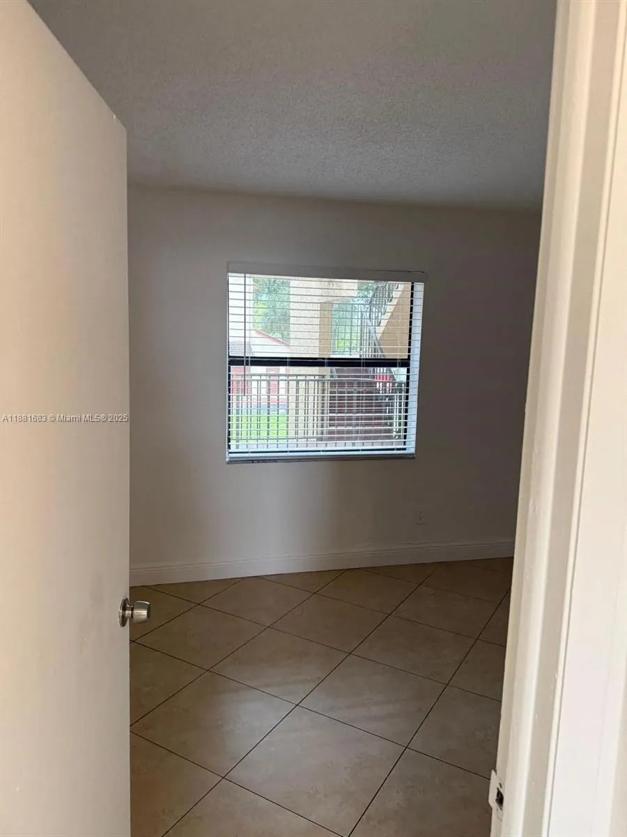 3399 Foxcroft Rd, #202