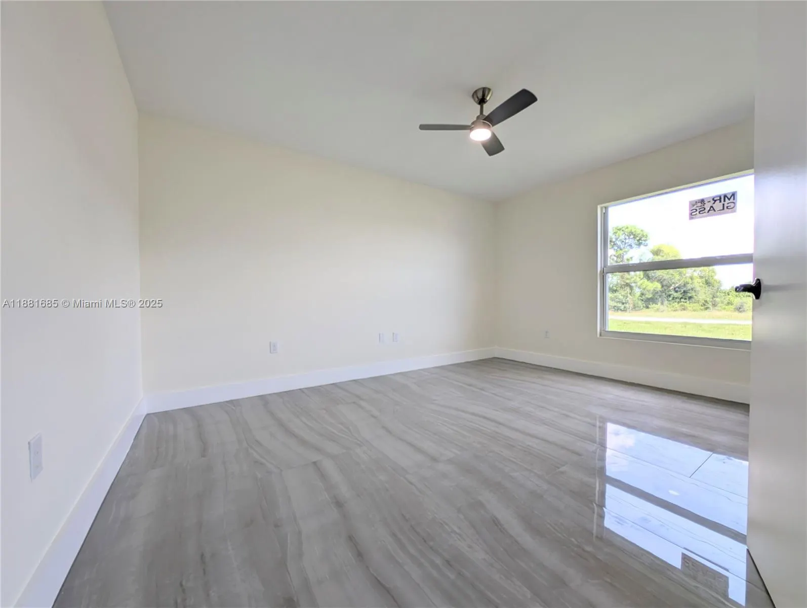 798 BELL BLVD S