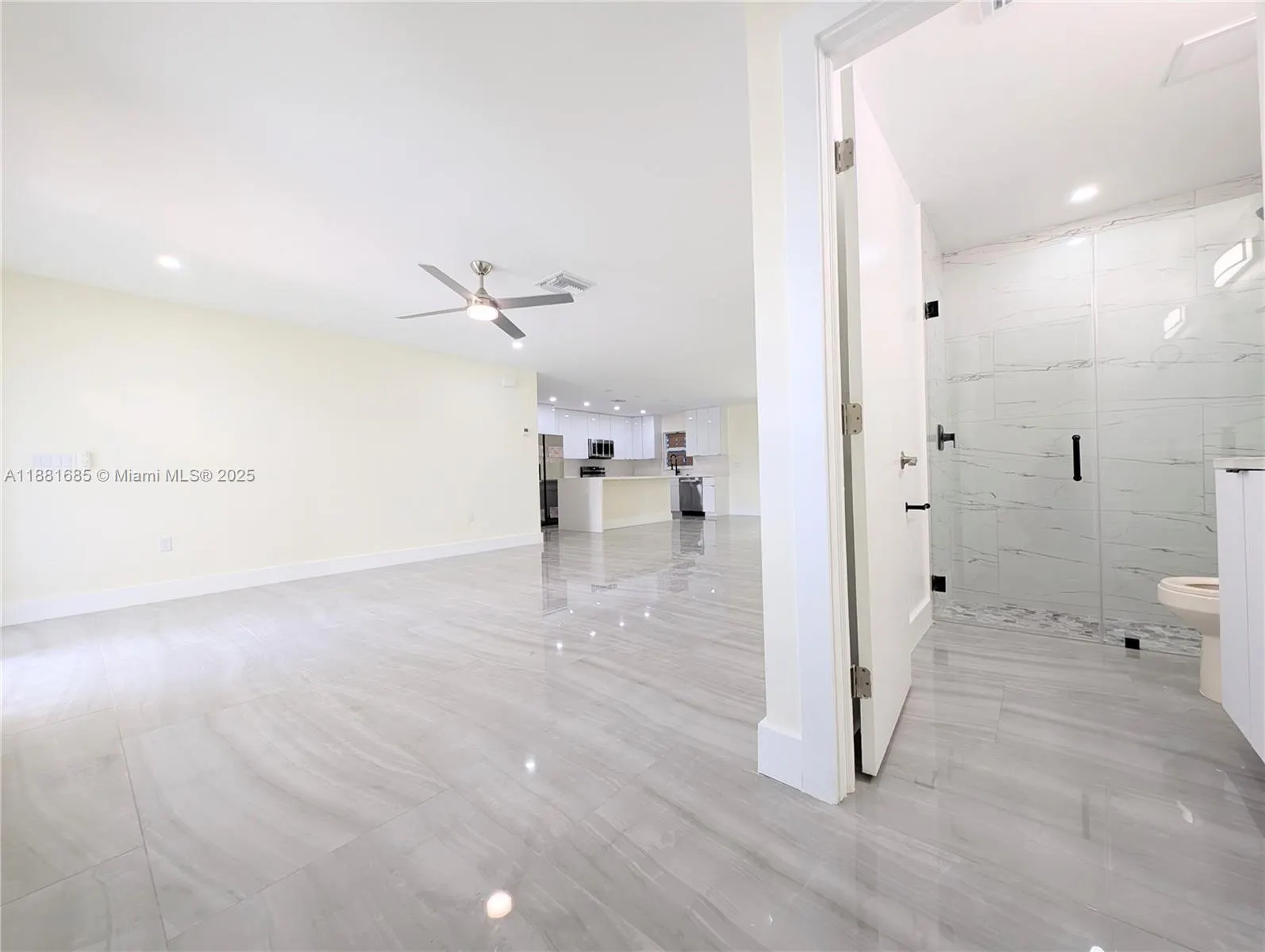 798 BELL BLVD S
