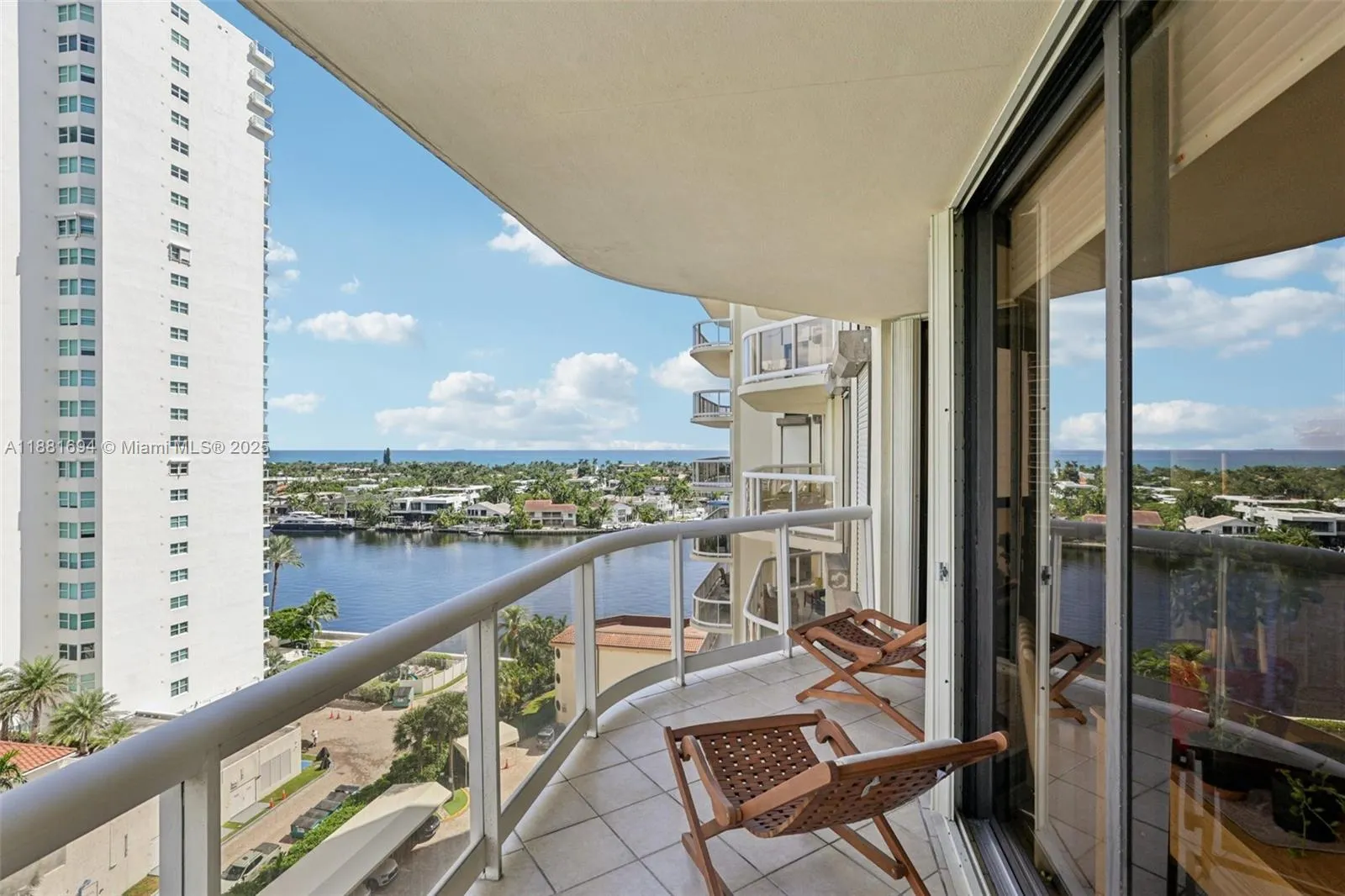 20191 E Country Club Dr, #1102