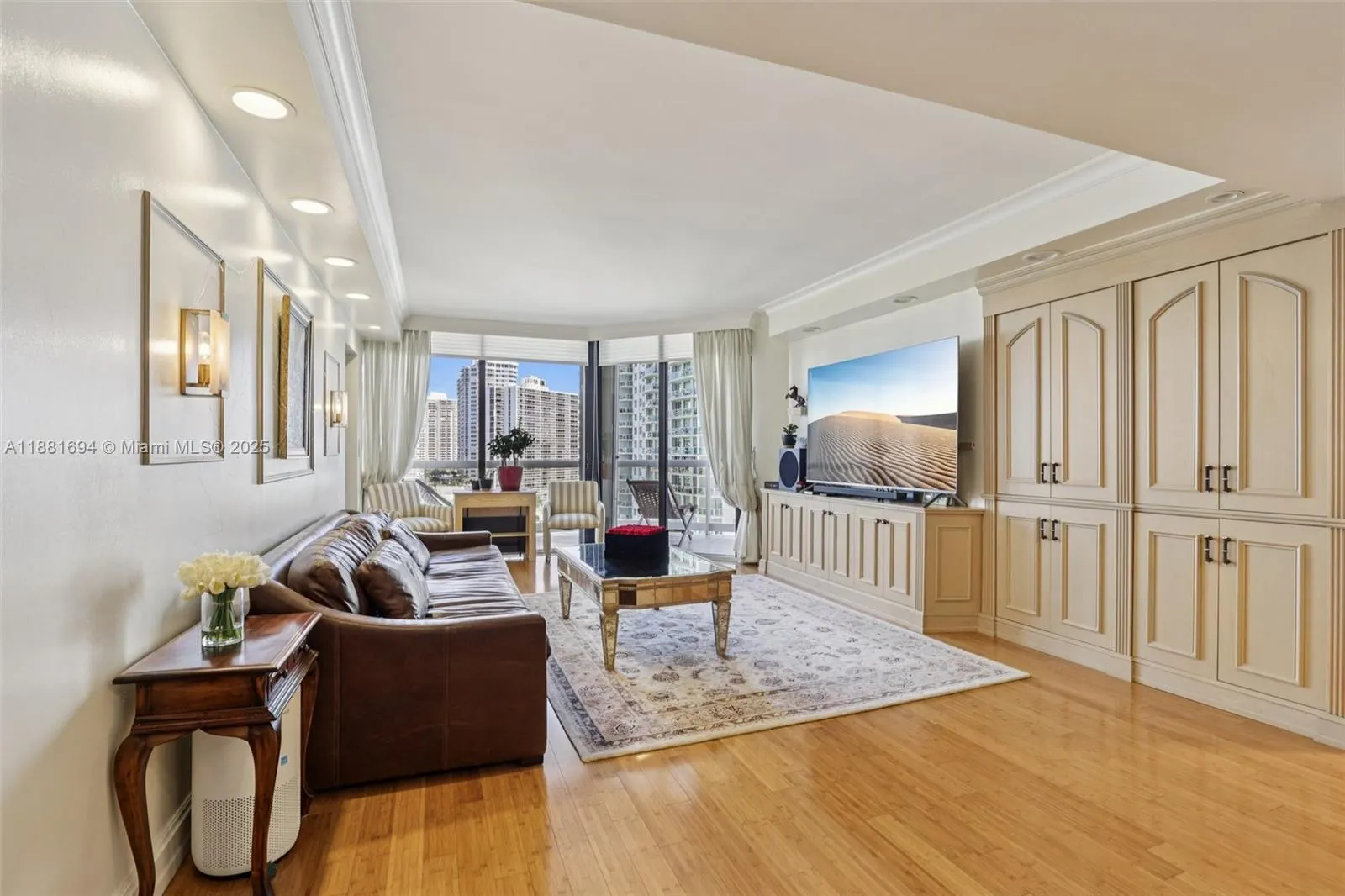 20191 E Country Club Dr, #1102