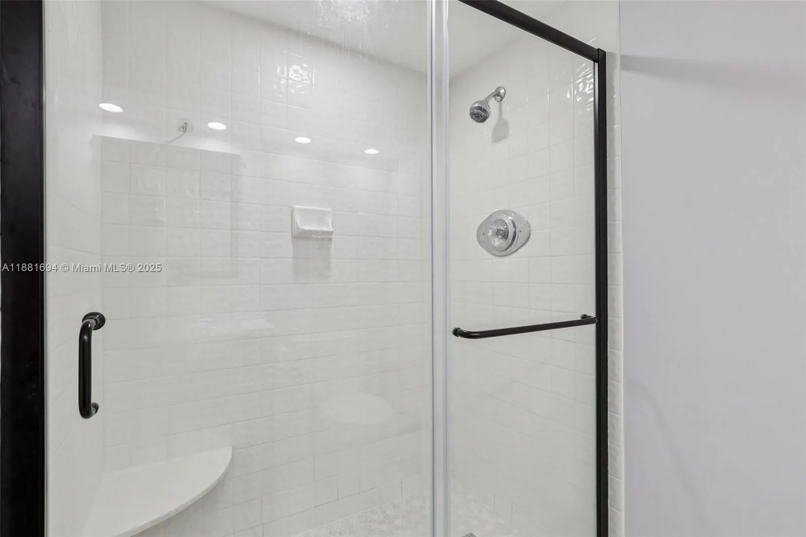 20191 E Country Club Dr, #1102