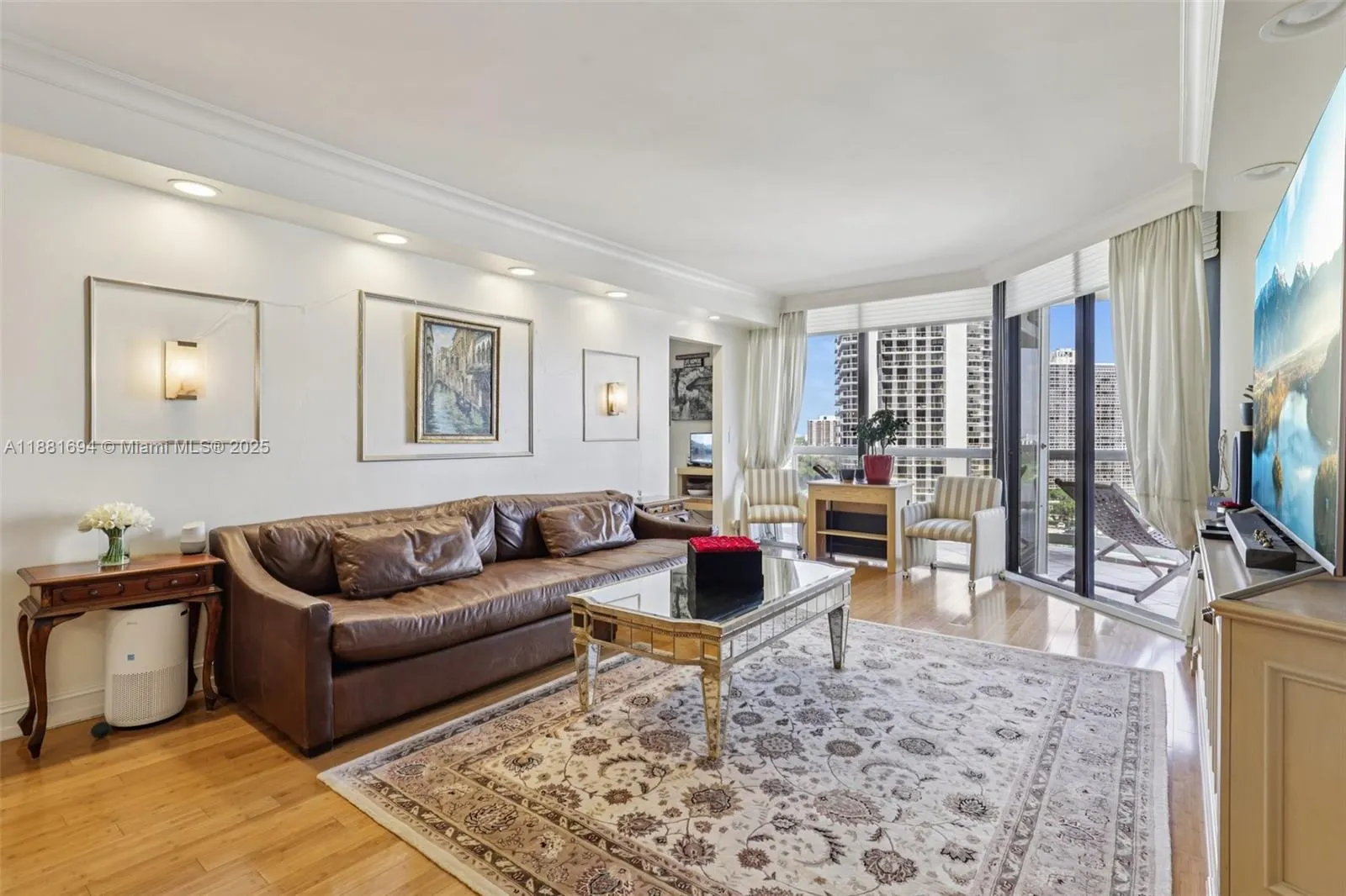 20191 E Country Club Dr, #1102