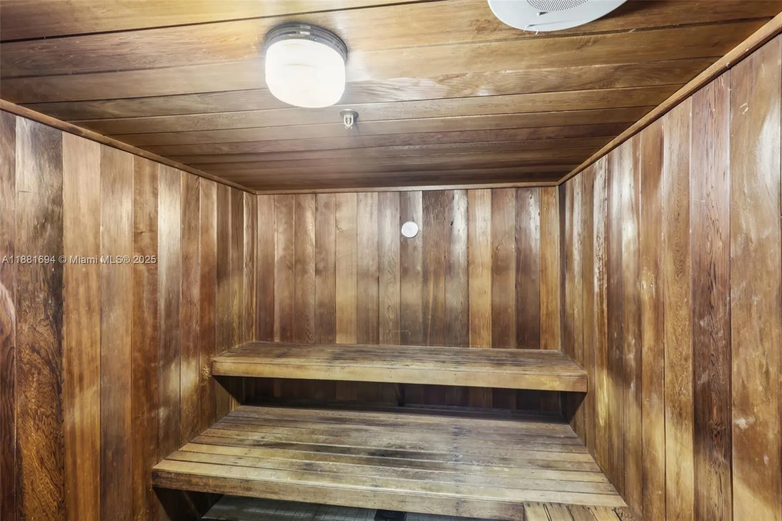 20191 E Country Club Dr, #1102
