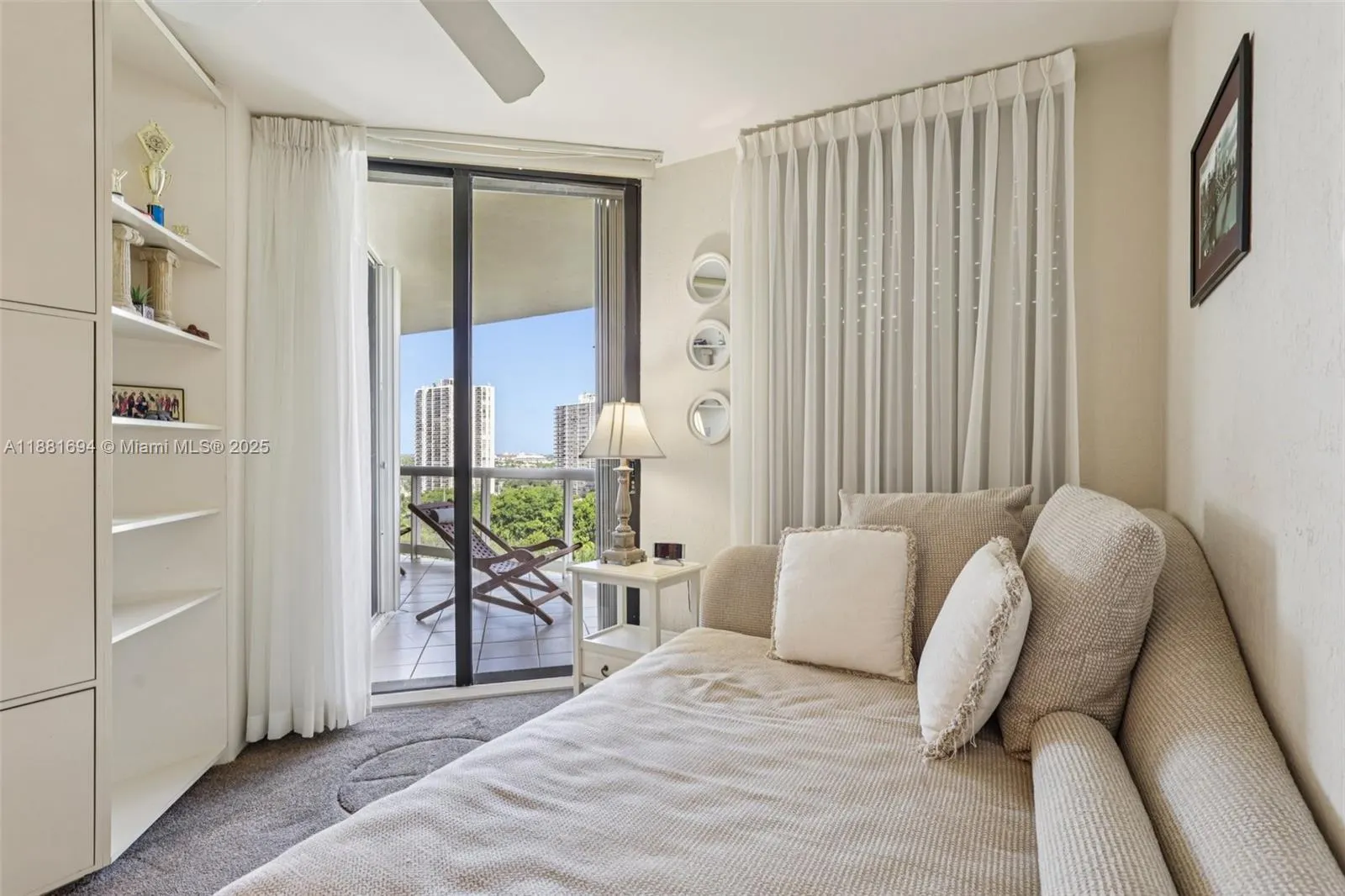 20191 E Country Club Dr, #1102