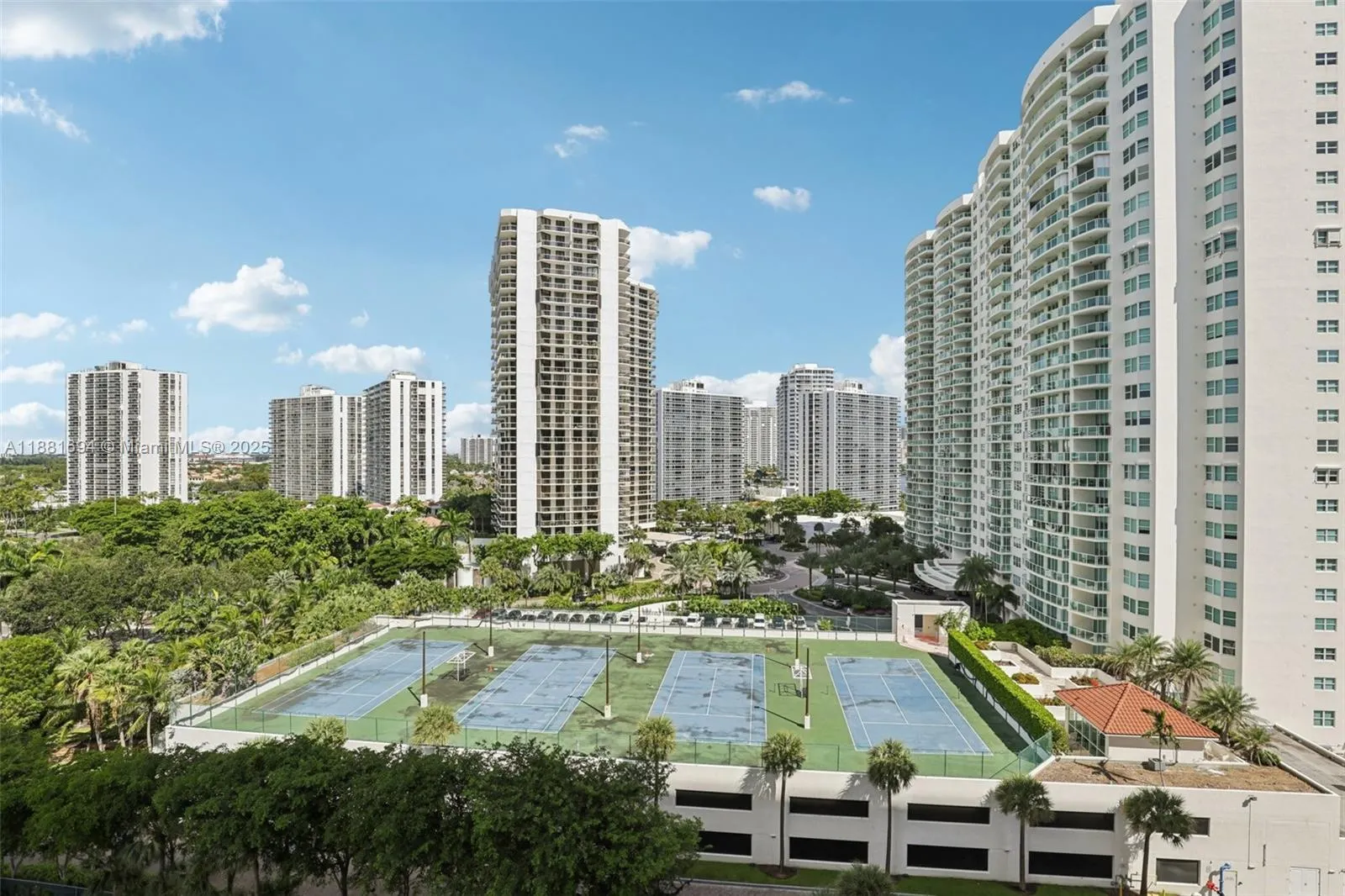 20191 E Country Club Dr, #1102