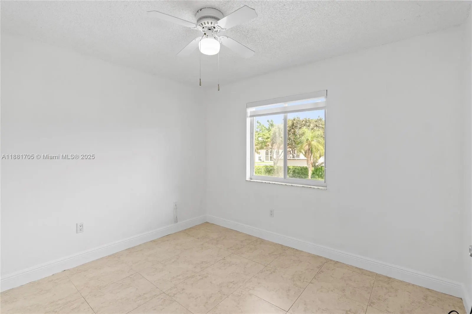 17580 NW 67th Pl, #D-1