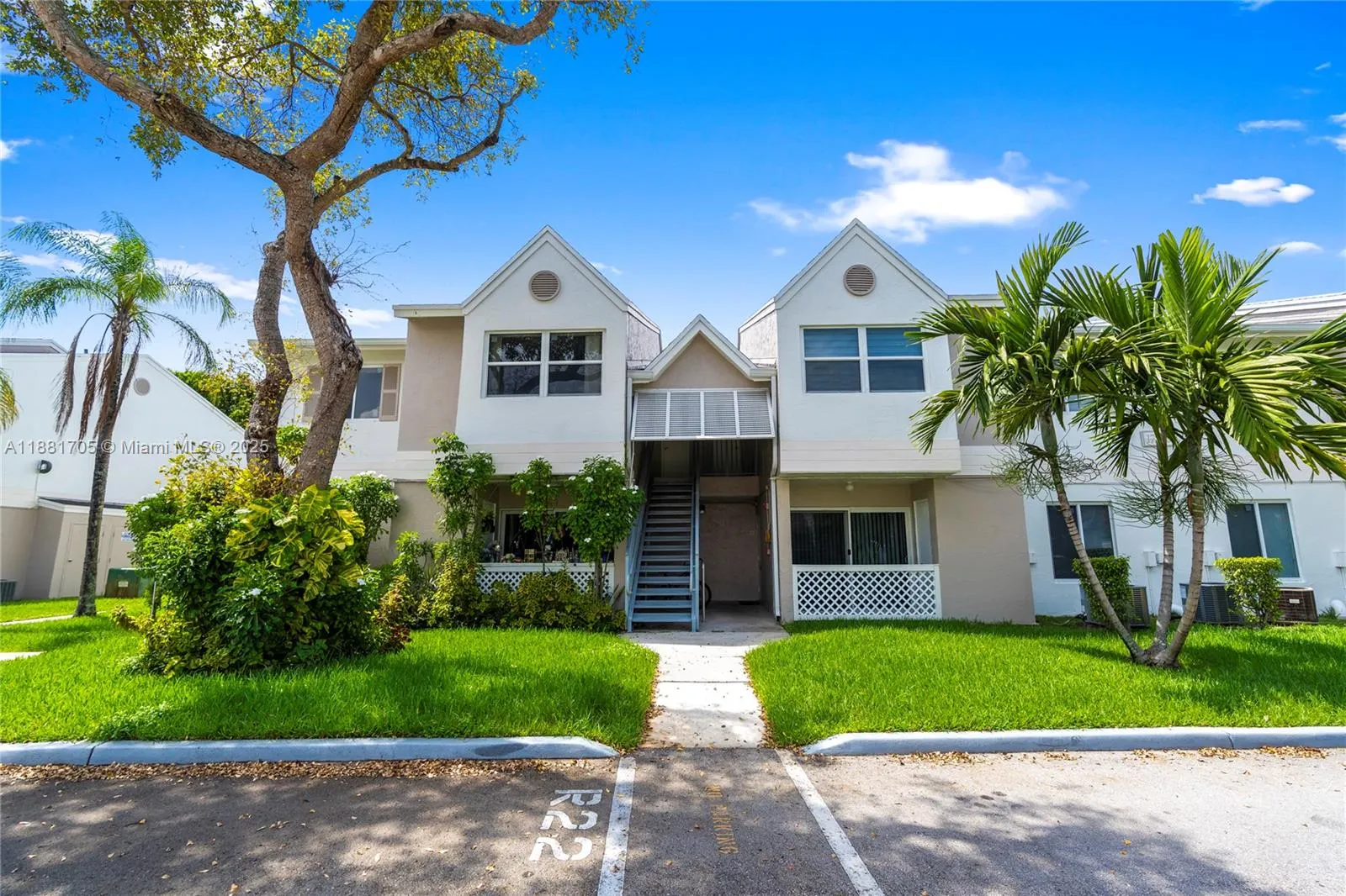17580 NW 67th Pl, #D-1