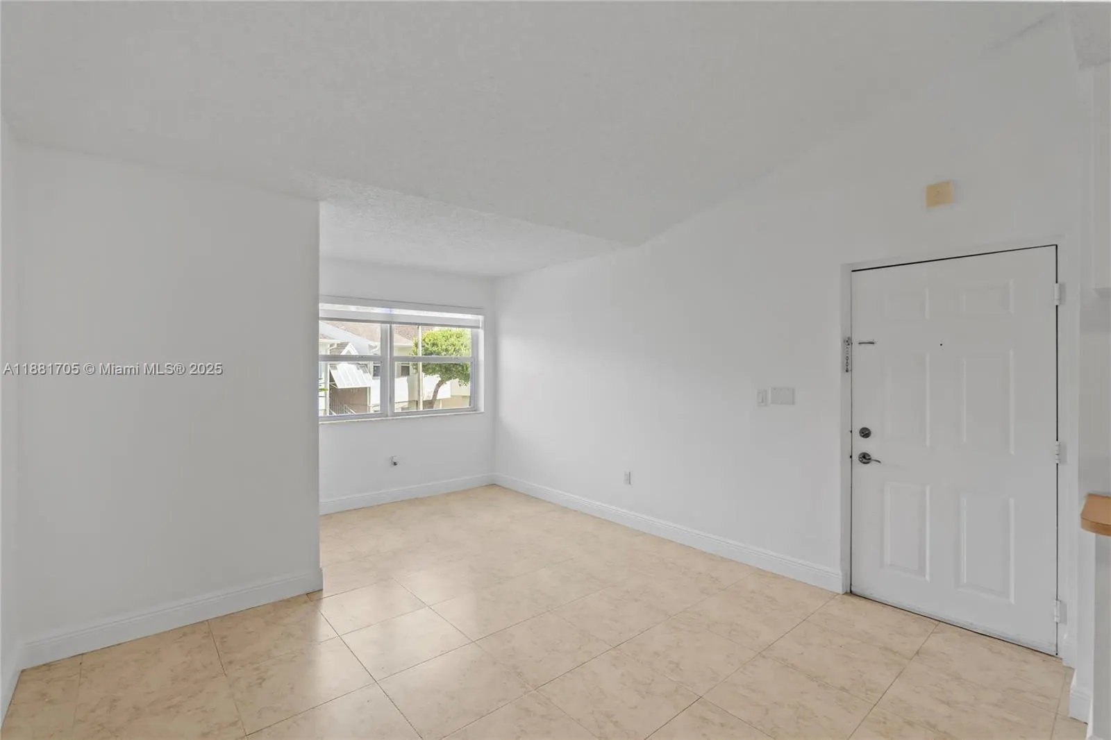 17580 NW 67th Pl, #D-1