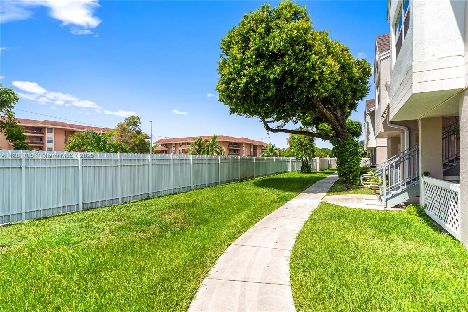 17580 NW 67th Pl, #D-1