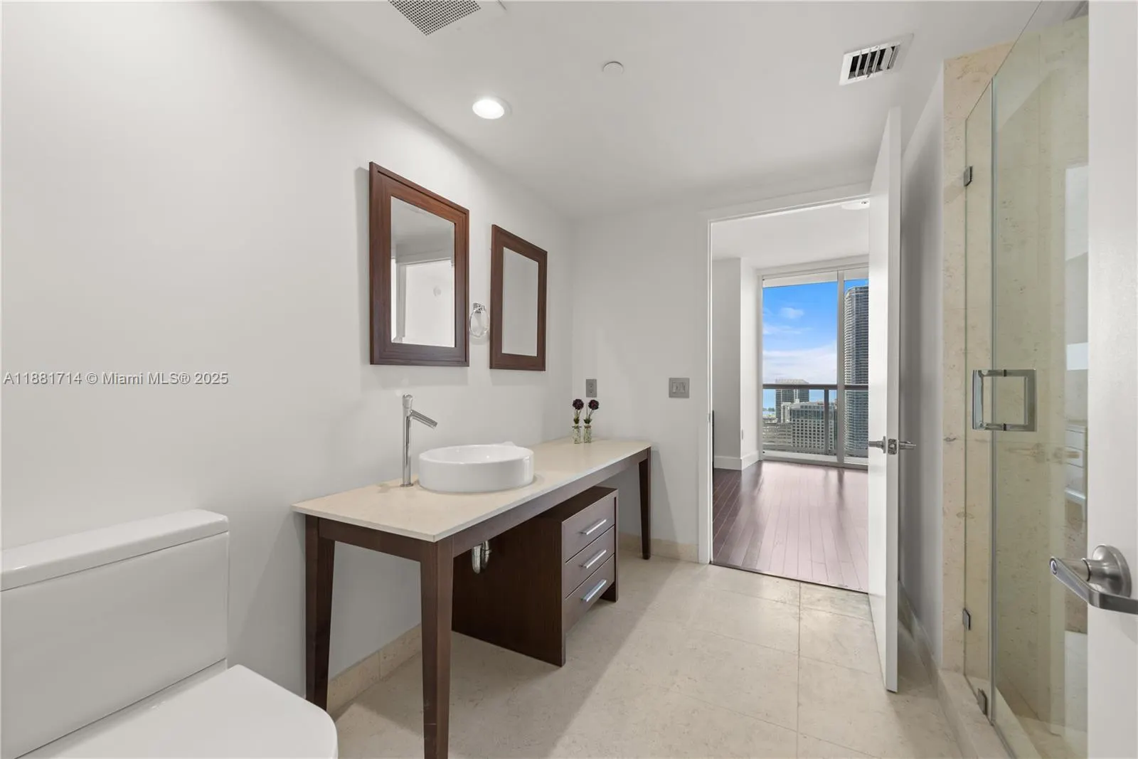 495 Brickell Ave, #5003
