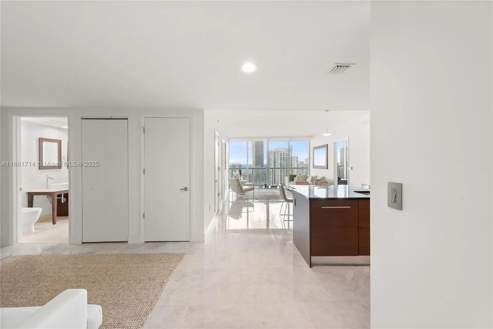 495 Brickell Ave, #5003