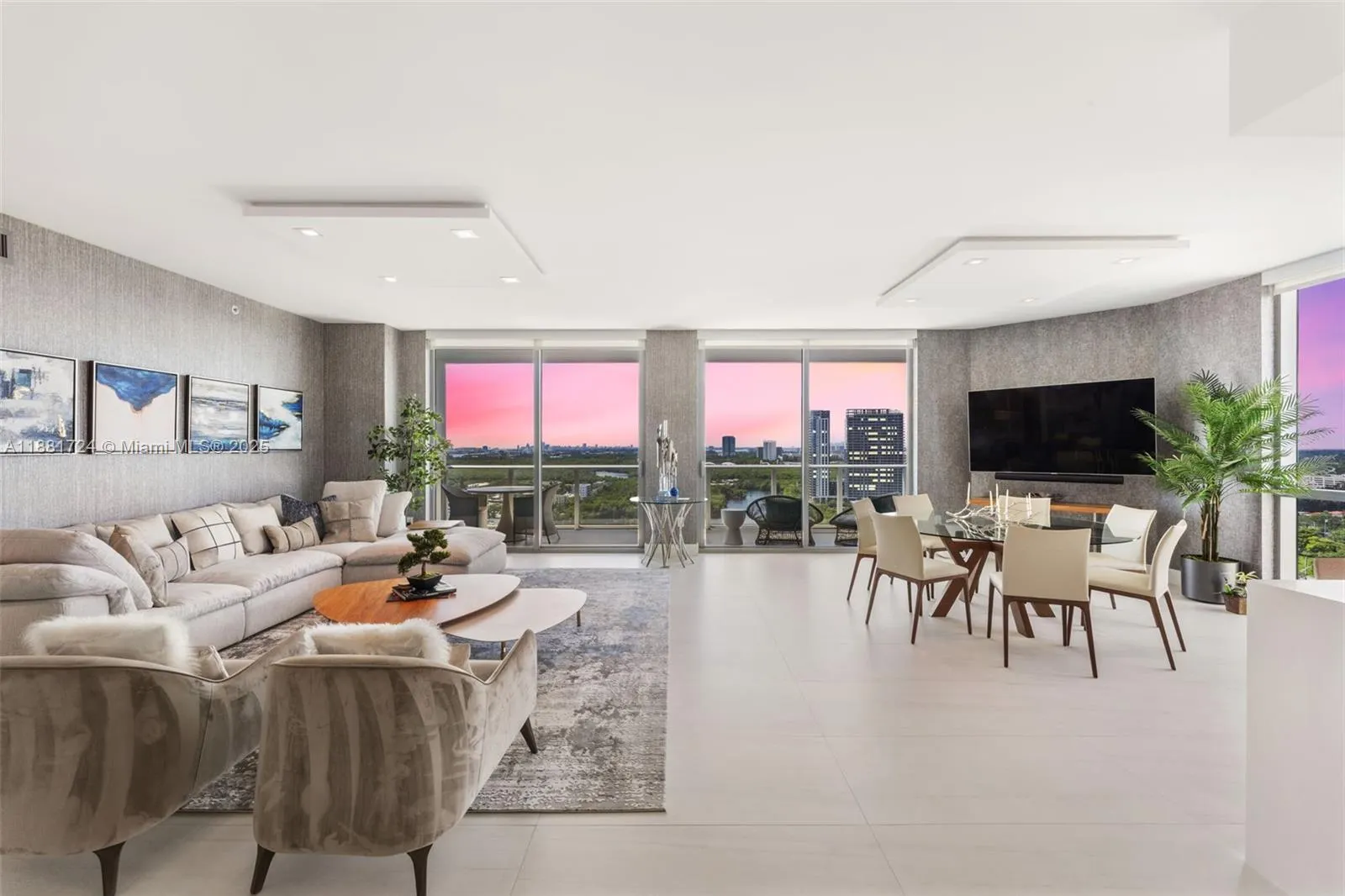 17111 Biscayne Blvd, #2202