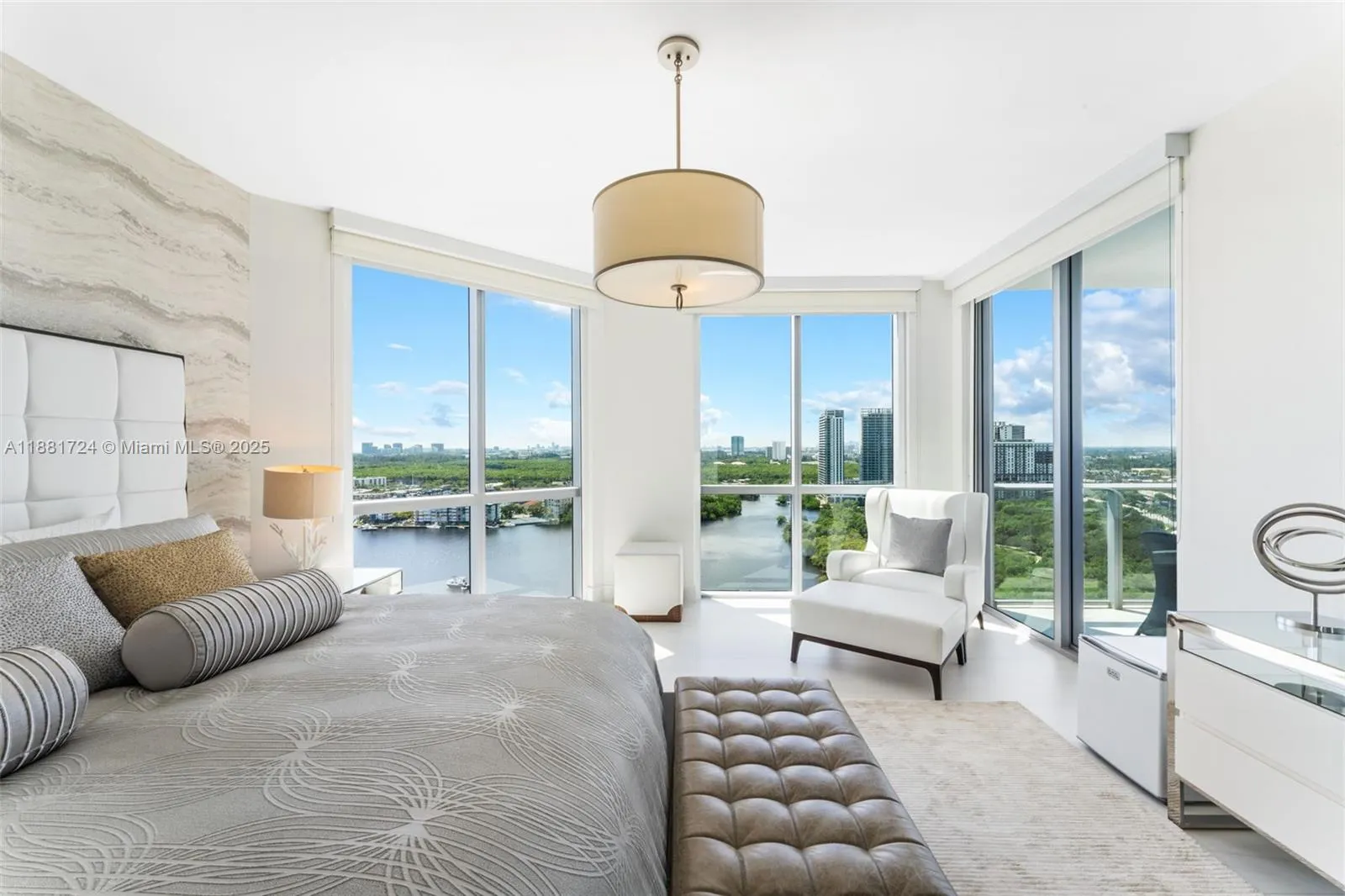 17111 Biscayne Blvd, #2202