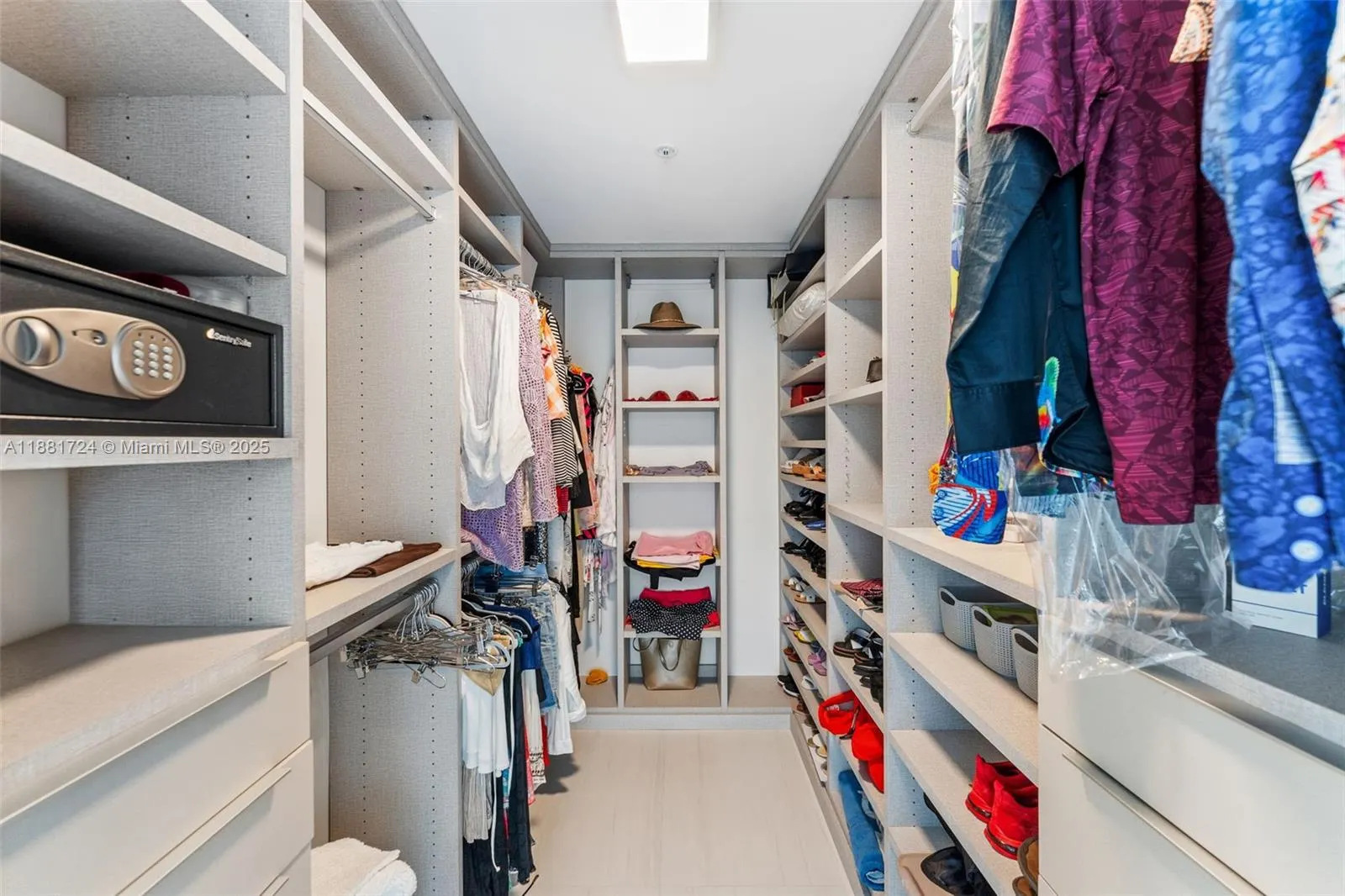 17111 Biscayne Blvd, #2202
