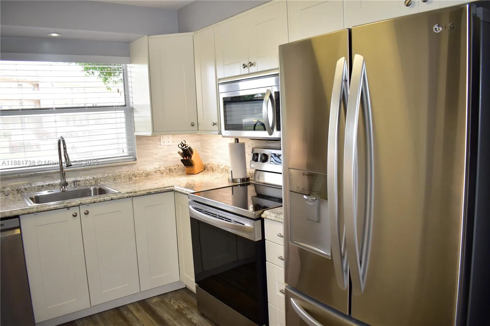 9320 Sunrise Lakes Blvd, #108