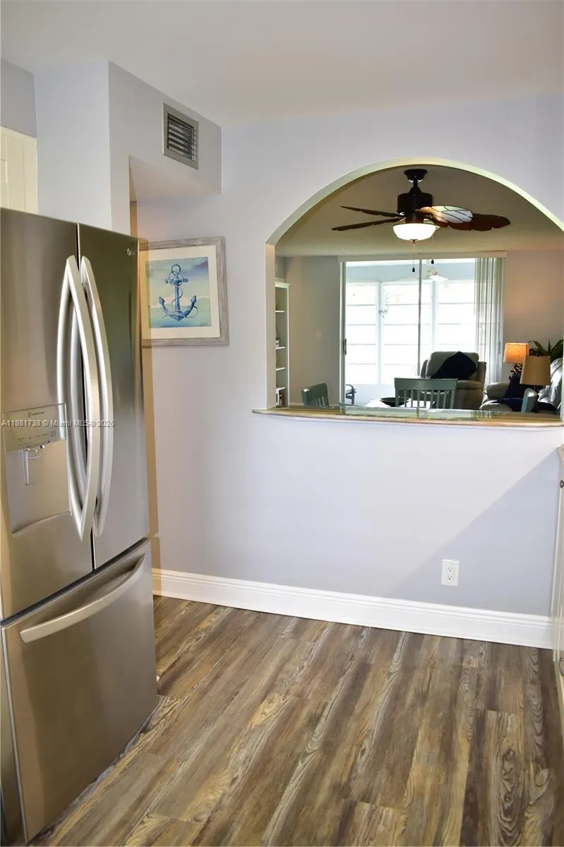 9320 Sunrise Lakes Blvd, #108