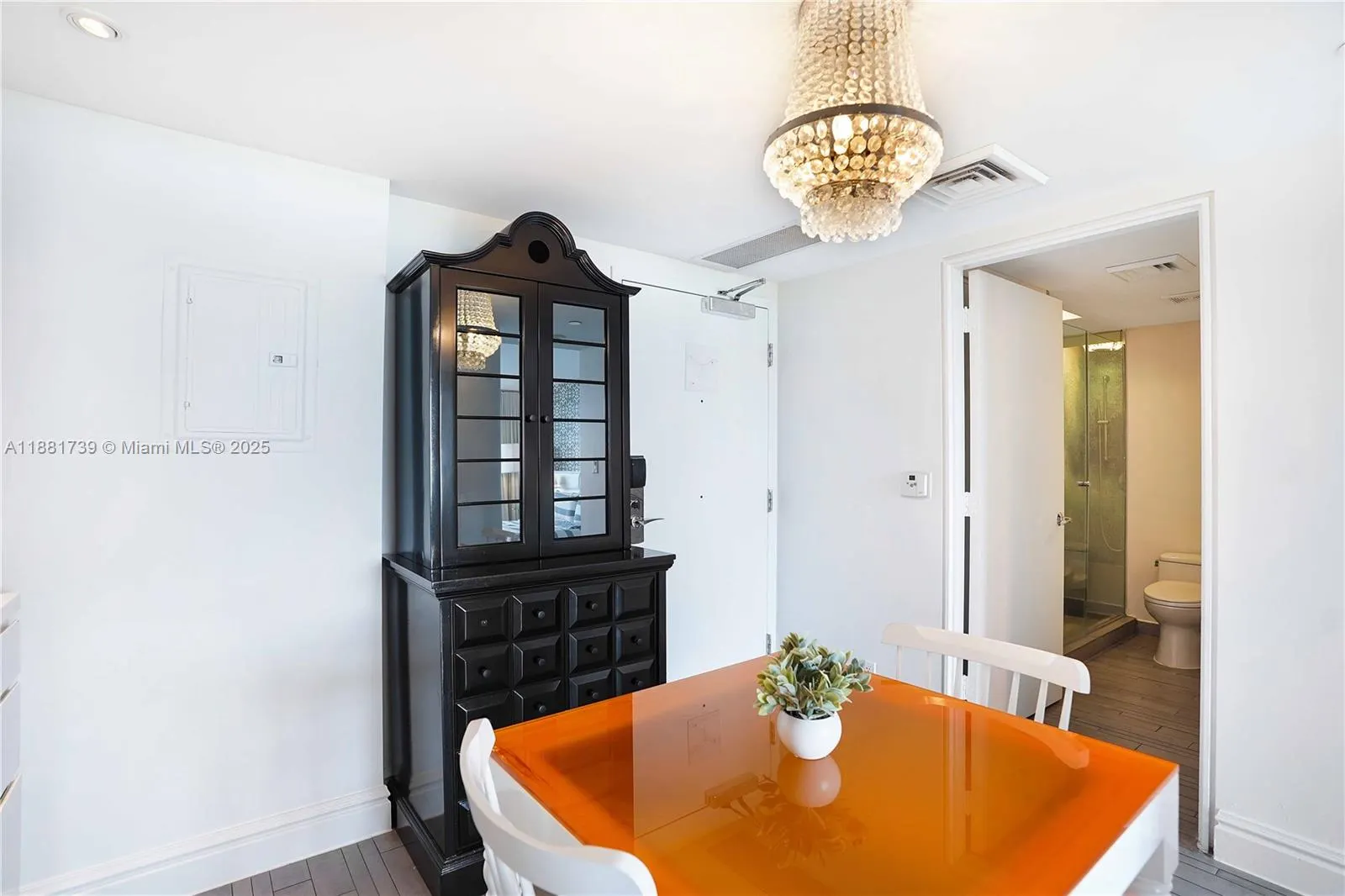 1100 West Ave, #1115
