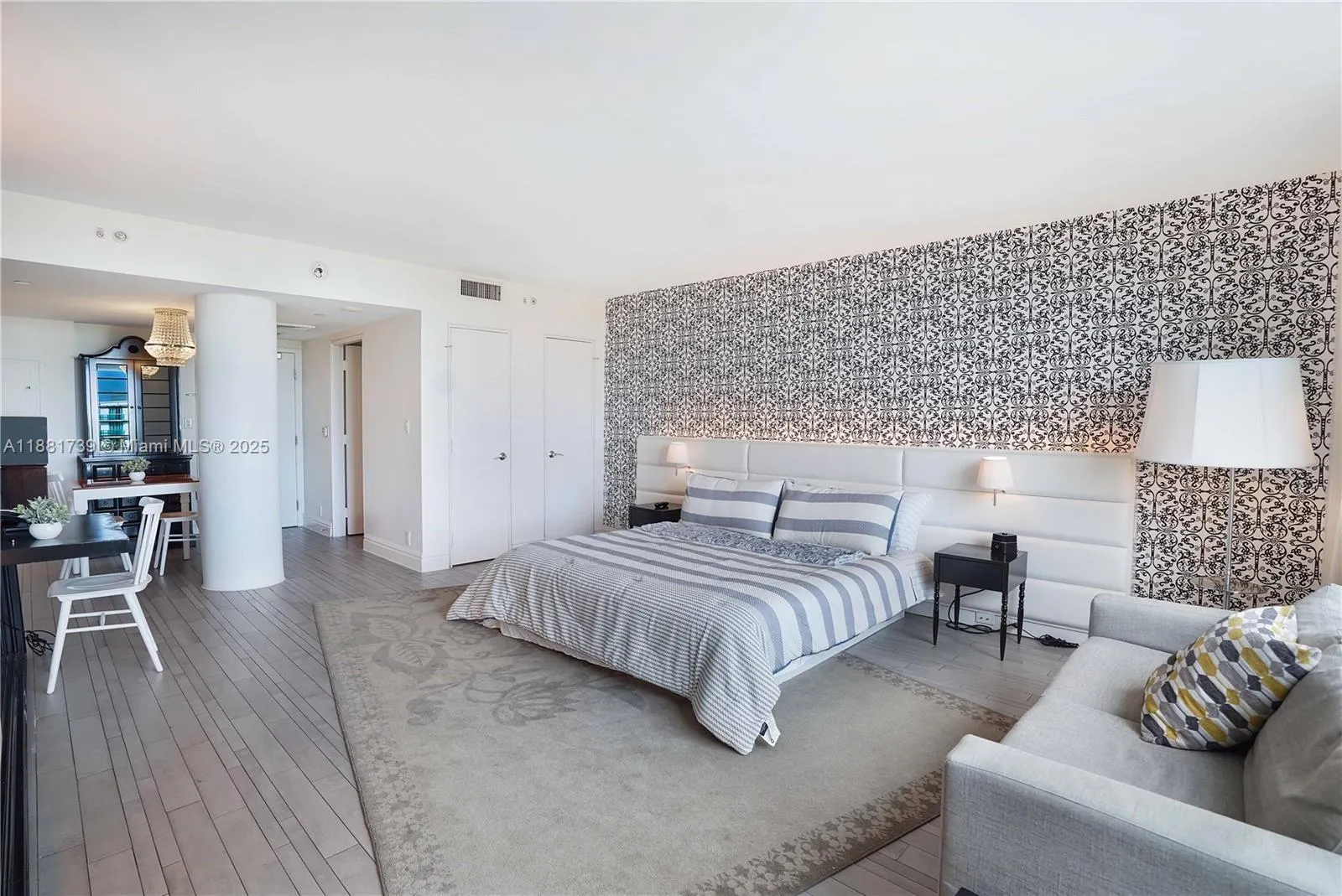 1100 West Ave, #1115