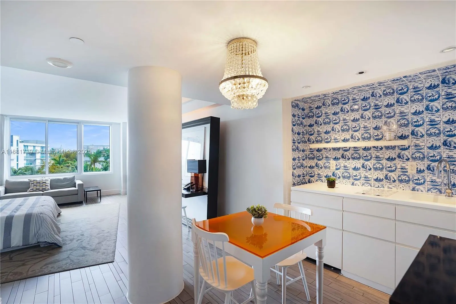 1100 West Ave, #1115