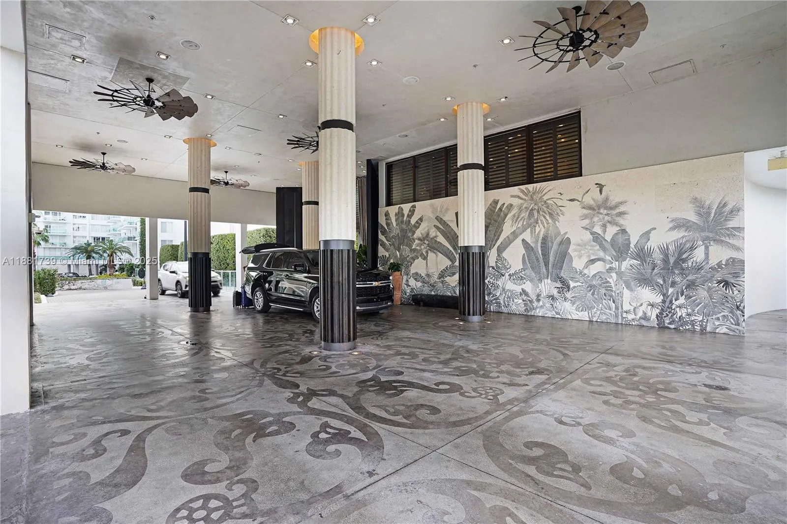 1100 West Ave, #1115