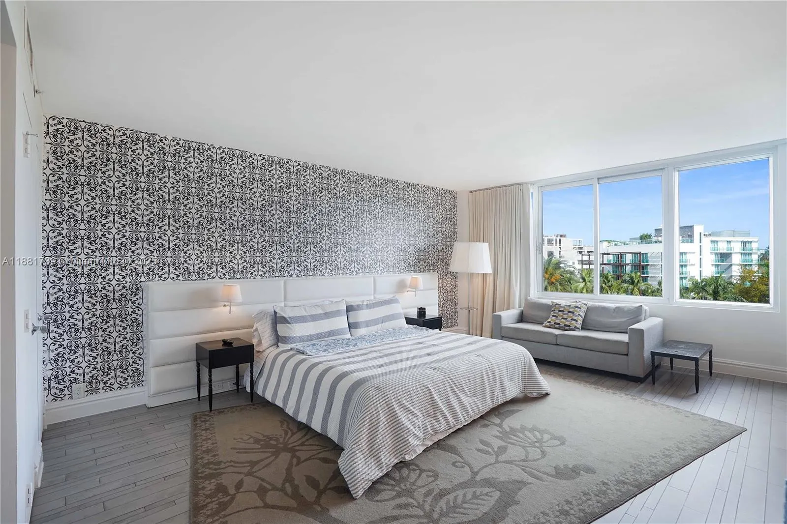 1100 West Ave, #1115