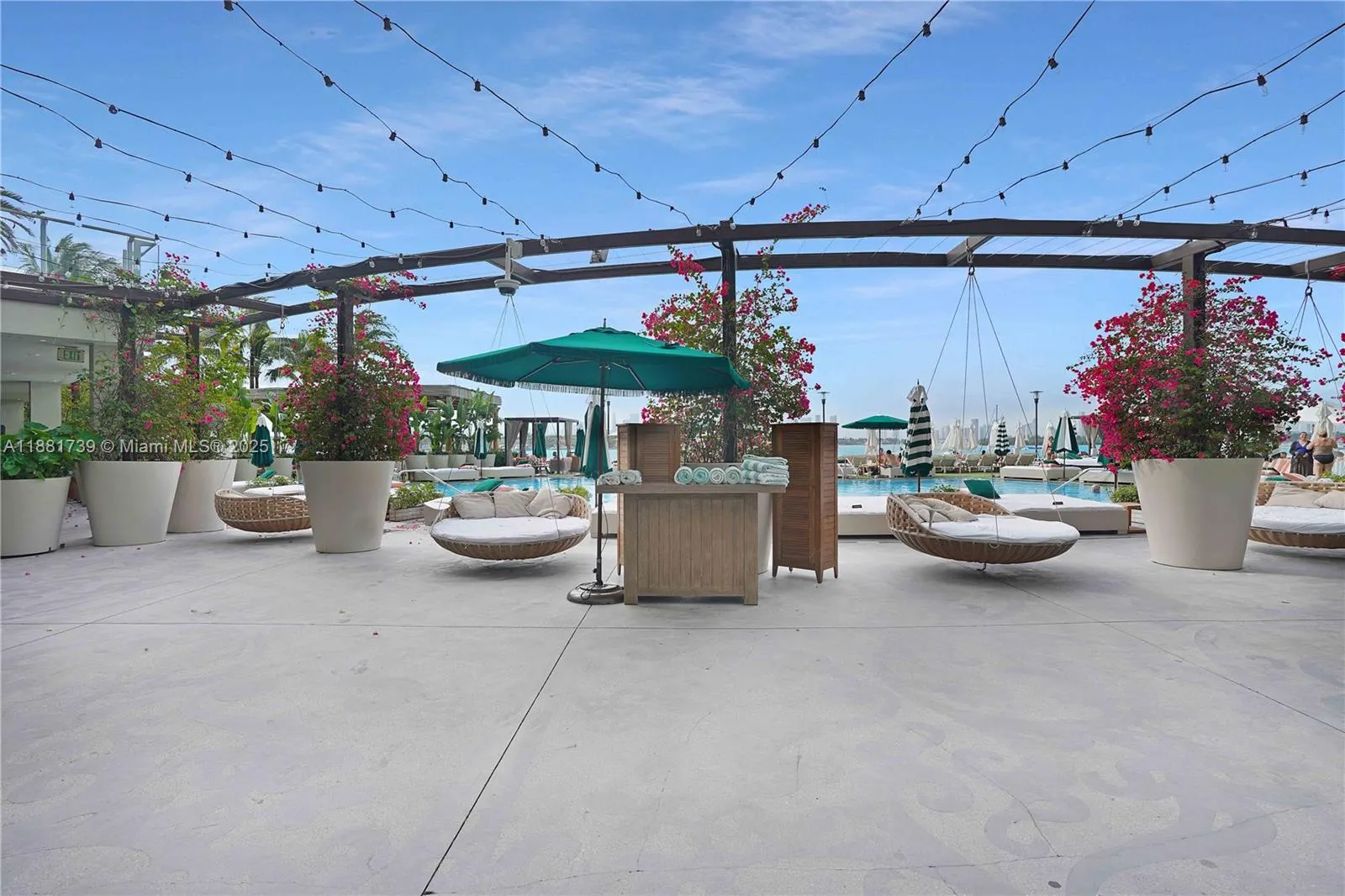 1100 West Ave, #1115