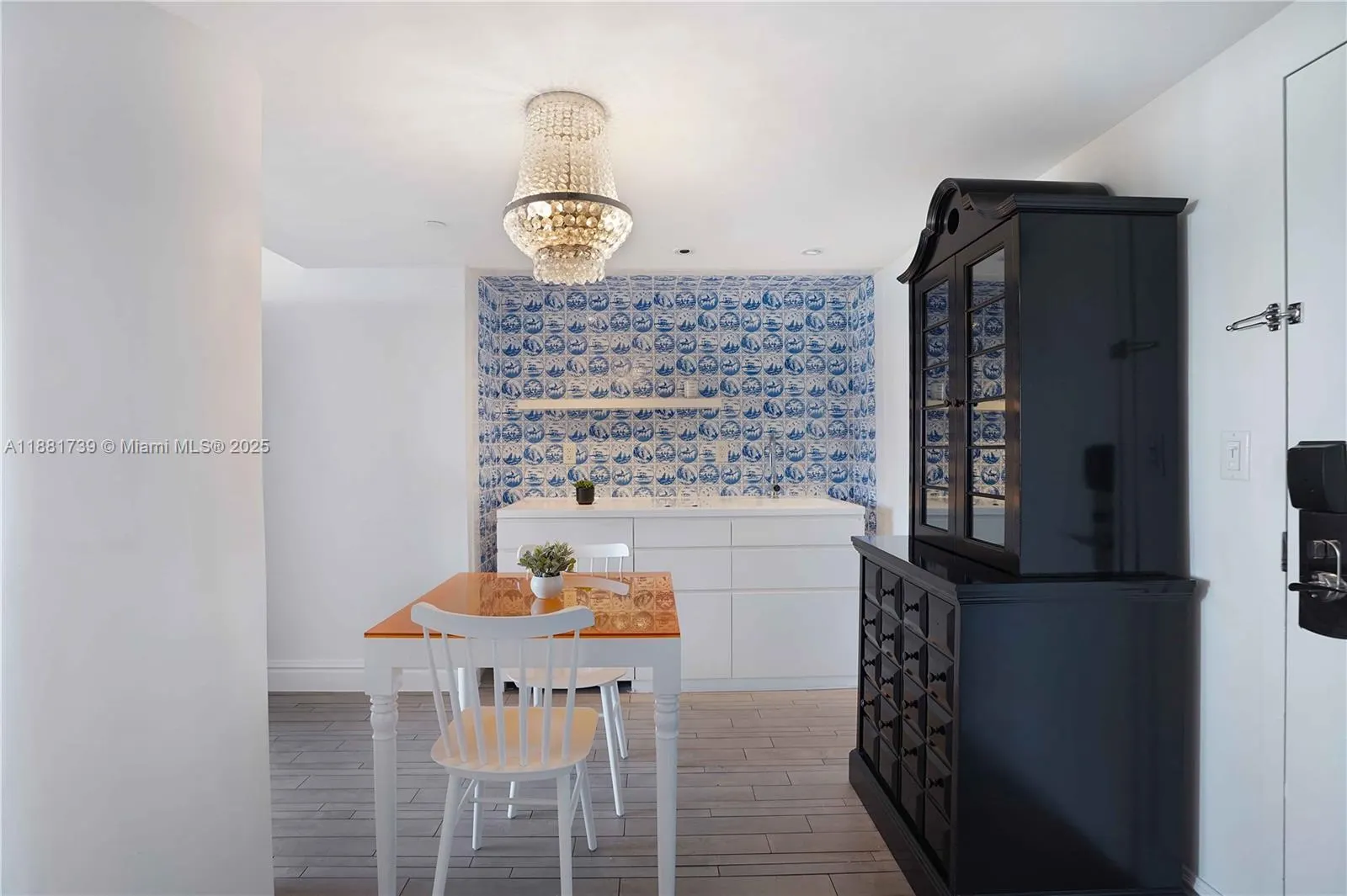 1100 West Ave, #1115