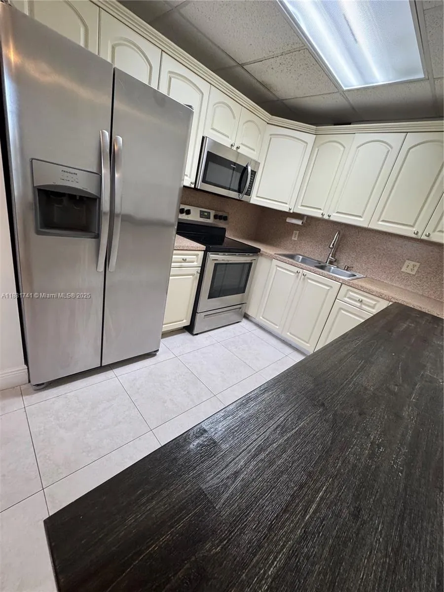13450 SW 3rd St, #203D