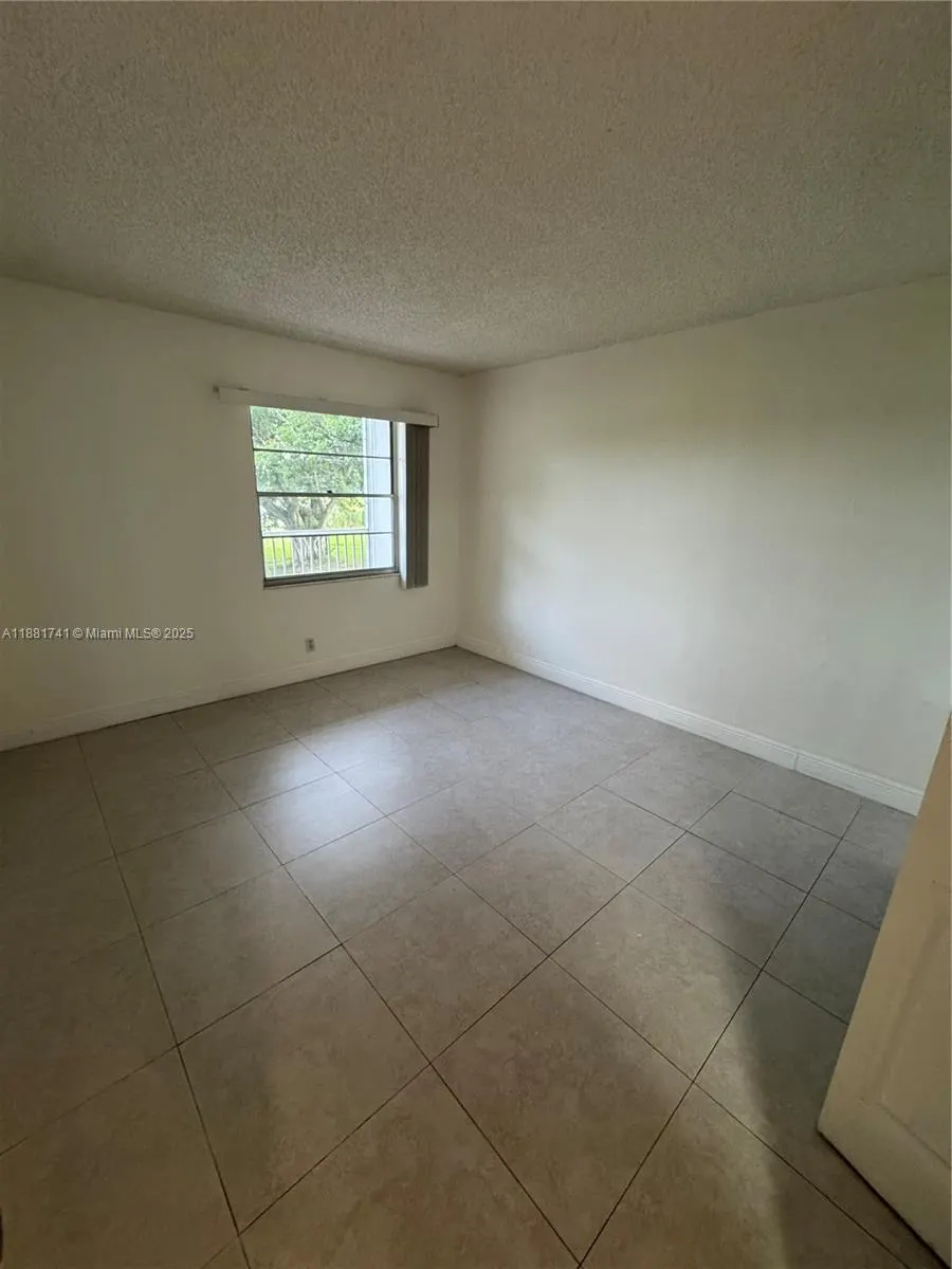 13450 SW 3rd St, #203D