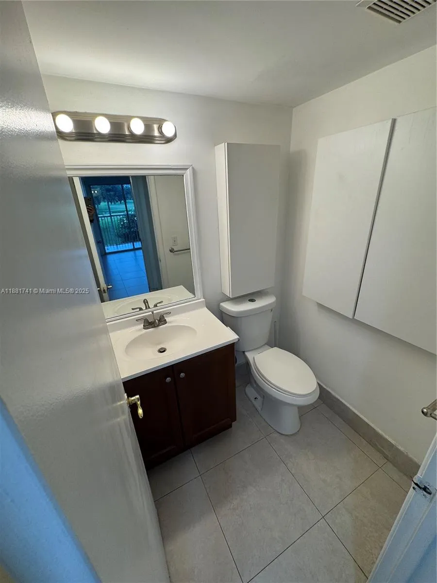 13450 SW 3rd St, #203D
