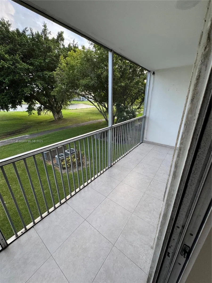 13450 SW 3rd St, #203D