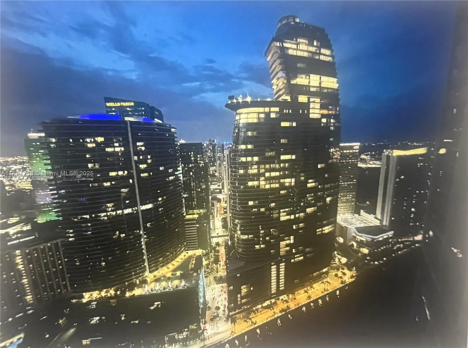 475 Brickell Ave, #4812