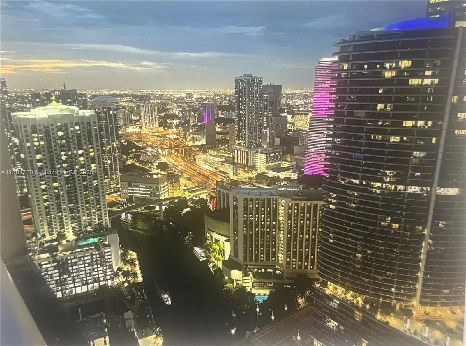 475 Brickell Ave, #4812