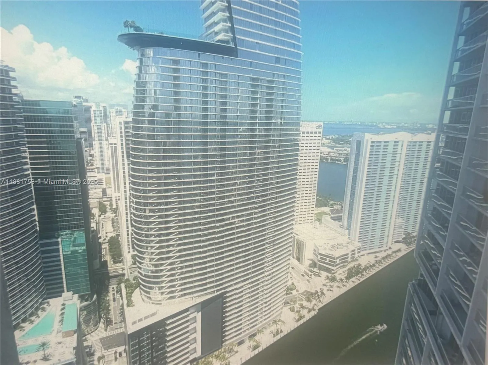 475 Brickell Ave, #4812