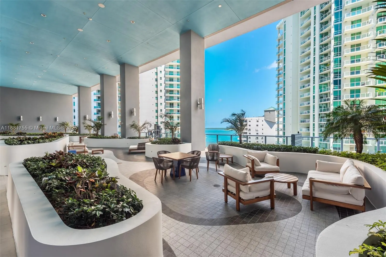 1300 Brickell Bay Dr, #1702