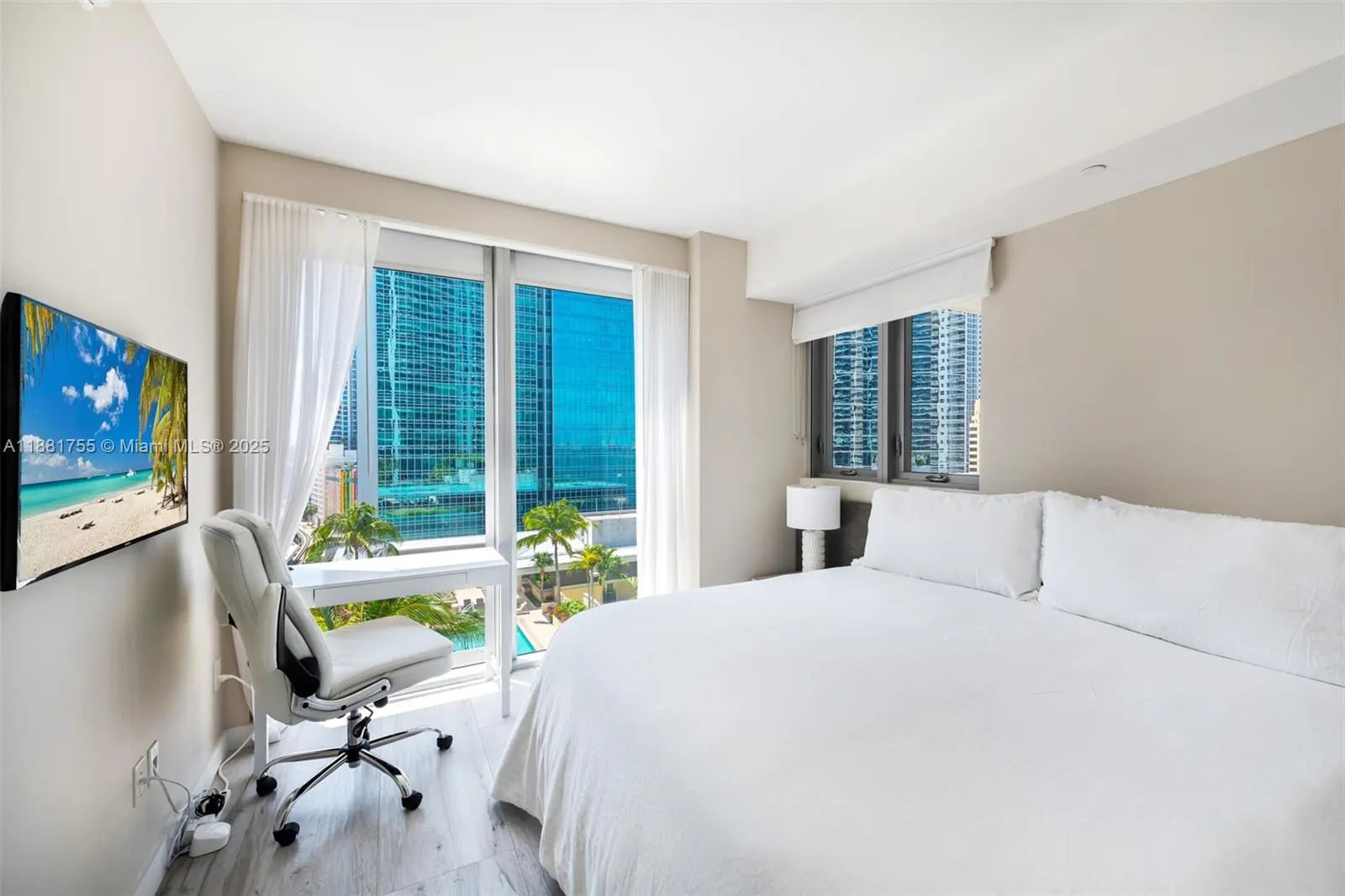 1300 Brickell Bay Dr, #1702