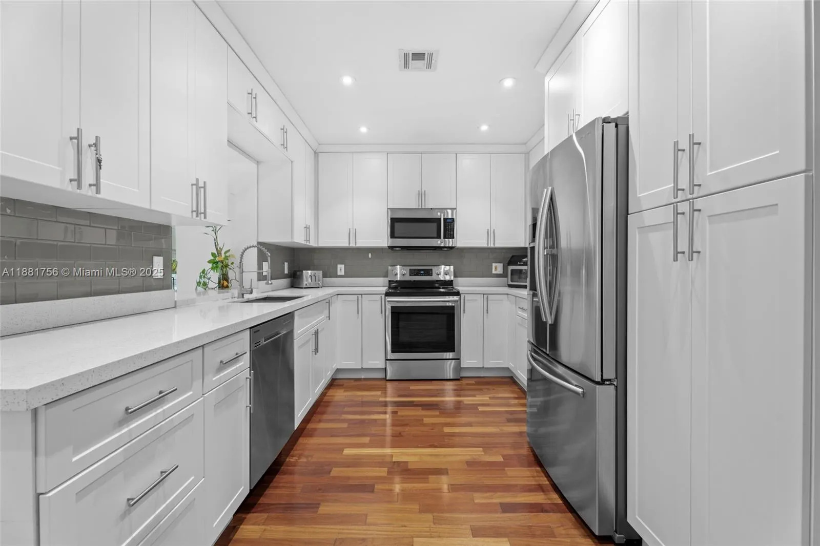 150 NW 99th St