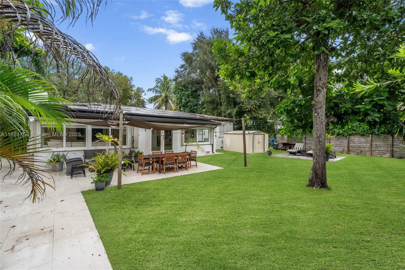 150 NW 99th St