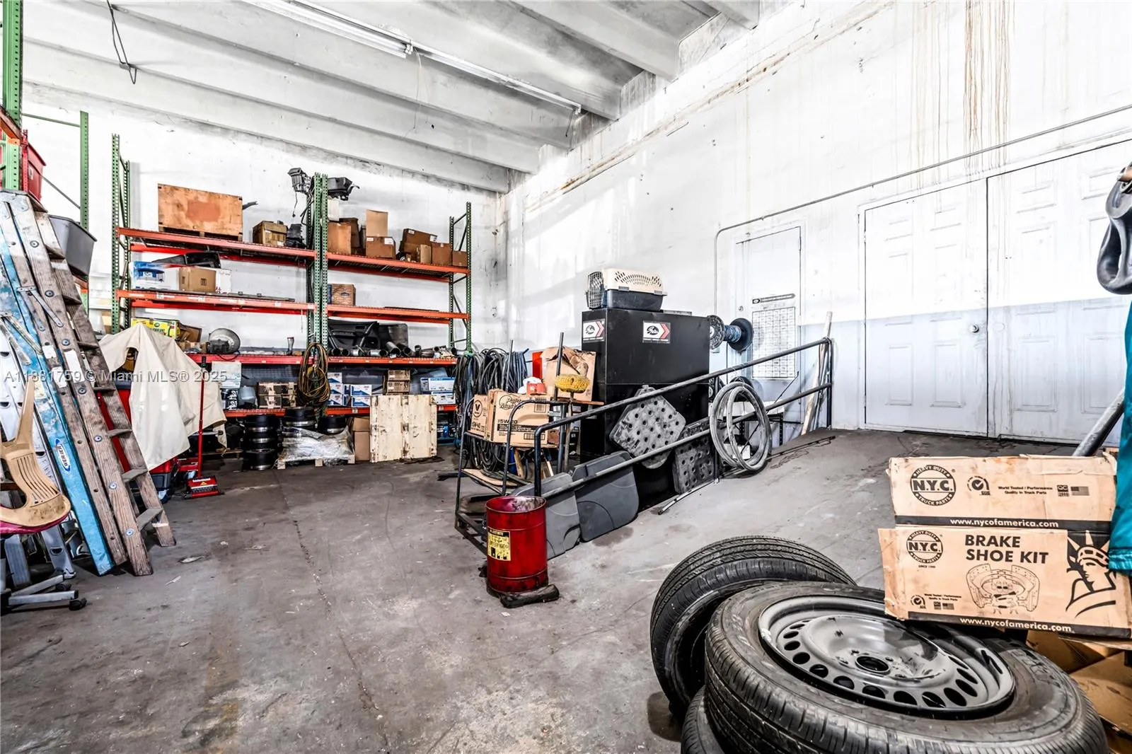 24 SW 6th Ave